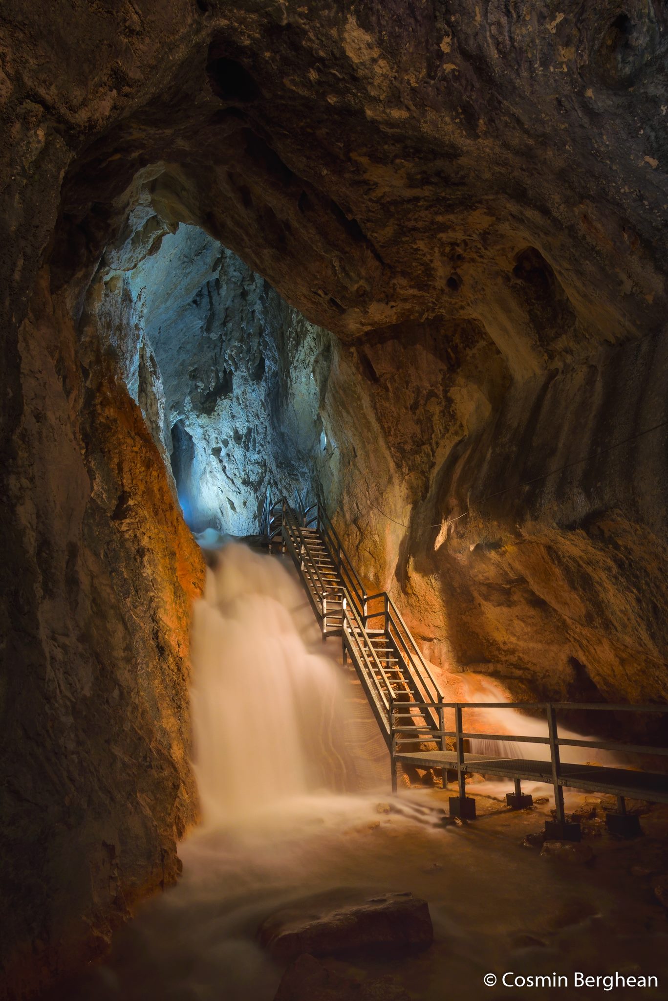 Pestera-Poarta-lui-Ionele