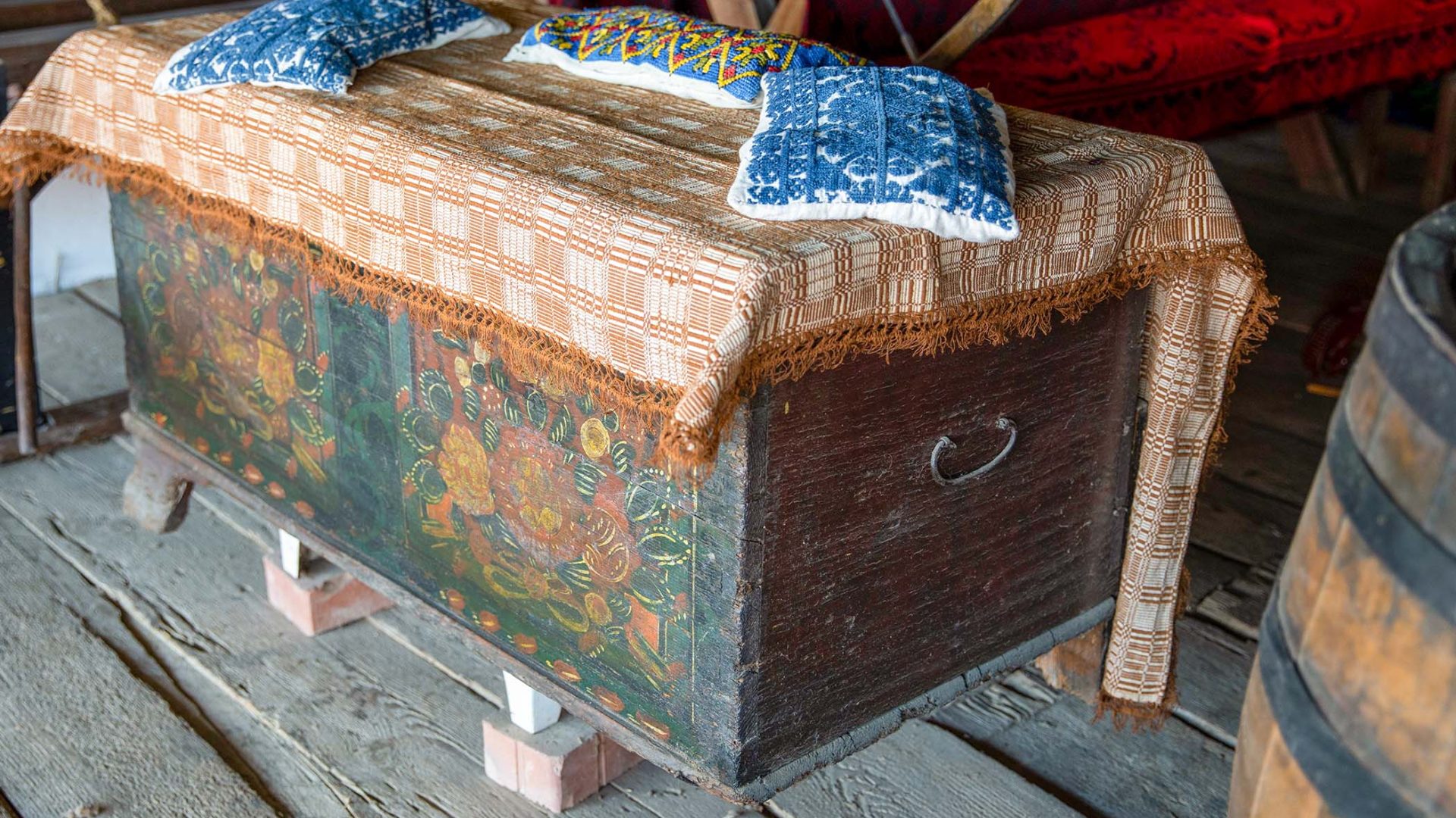 02_Casa-Galbeaza_Izvoarele_Livezile