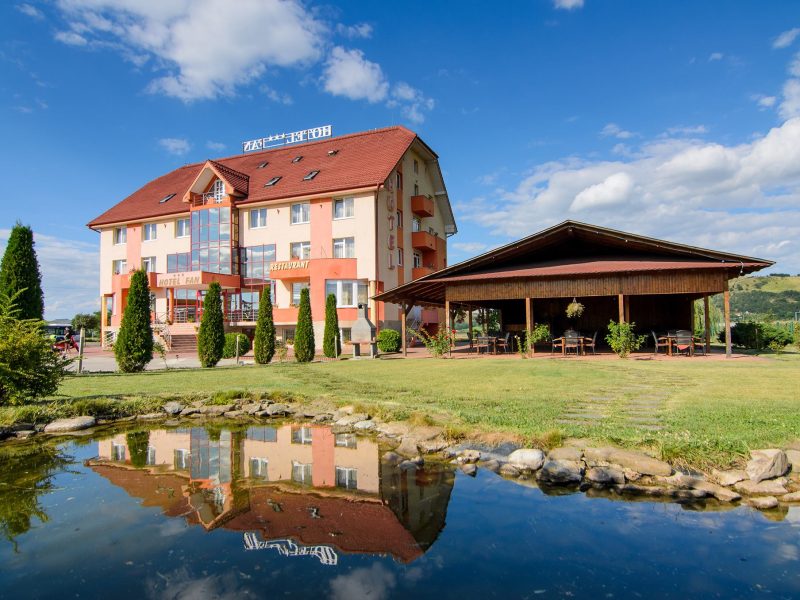 464615252_8468177826565247_1802612142672191557_n