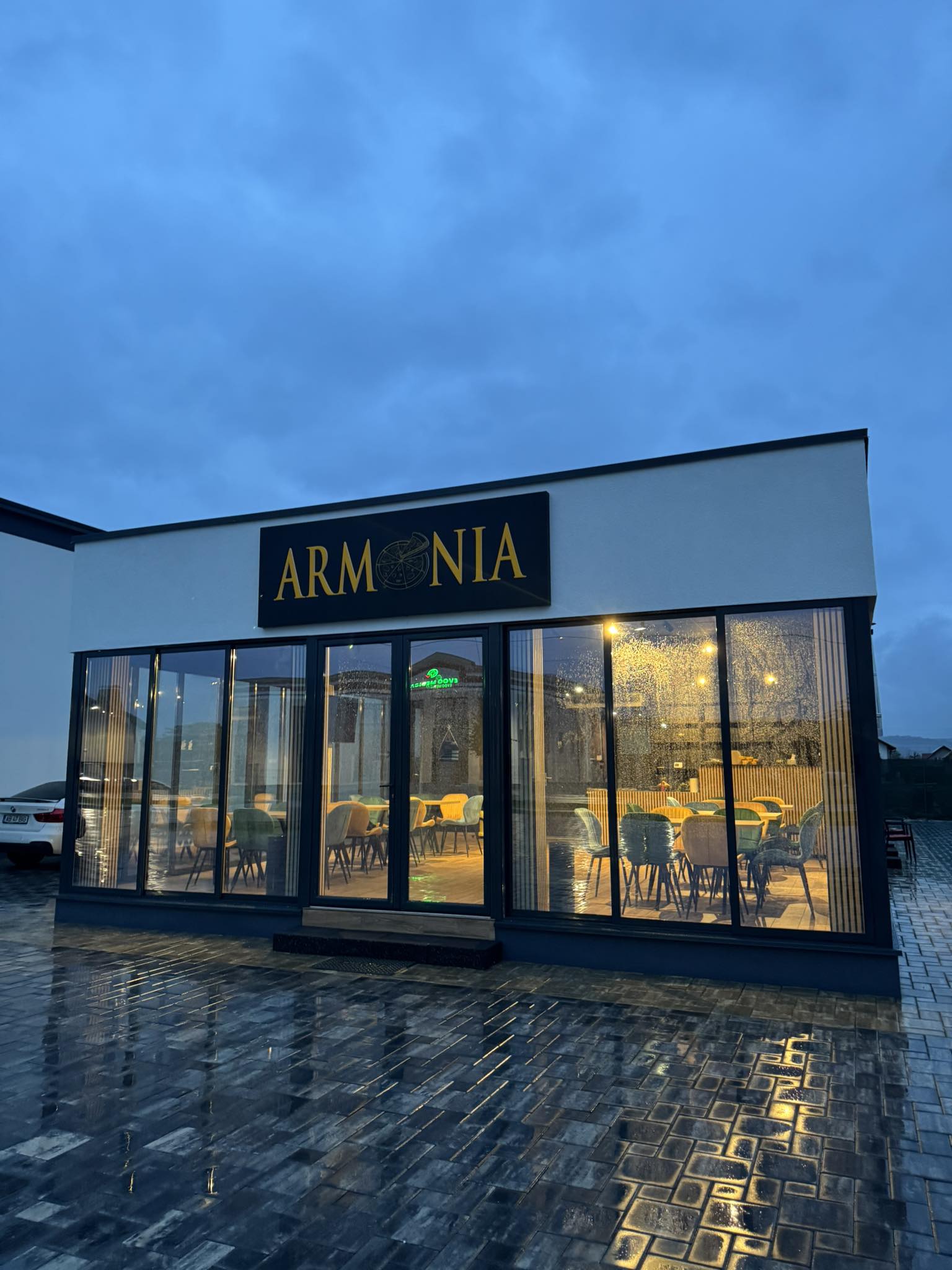 557143632_122102155935045537_4529728393545331711_n