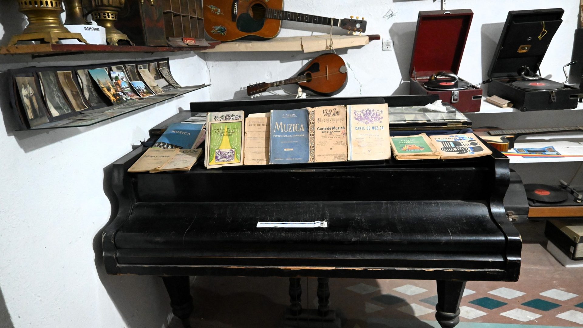 594392059_1978954015989167_6369179187331195828_n