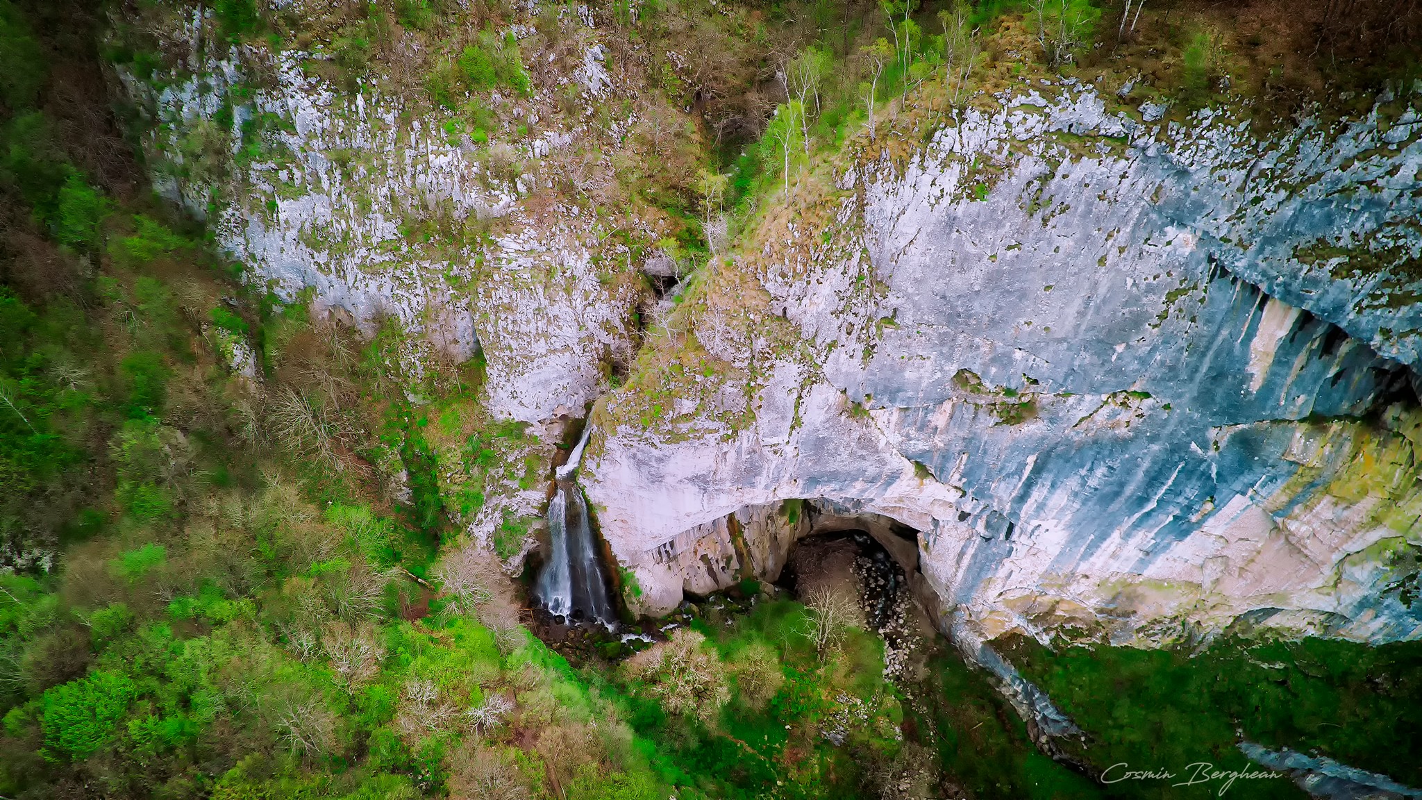 Rezervatia-Vanatarile-Ponorului-3