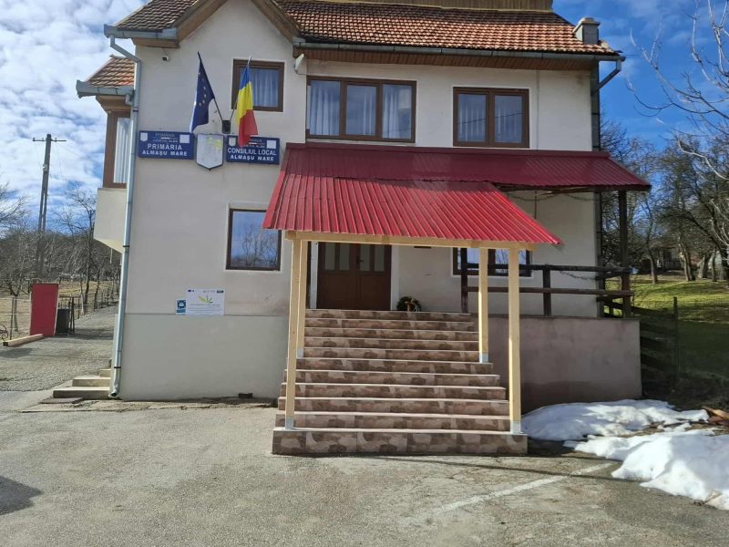 primaria-almasu-mare