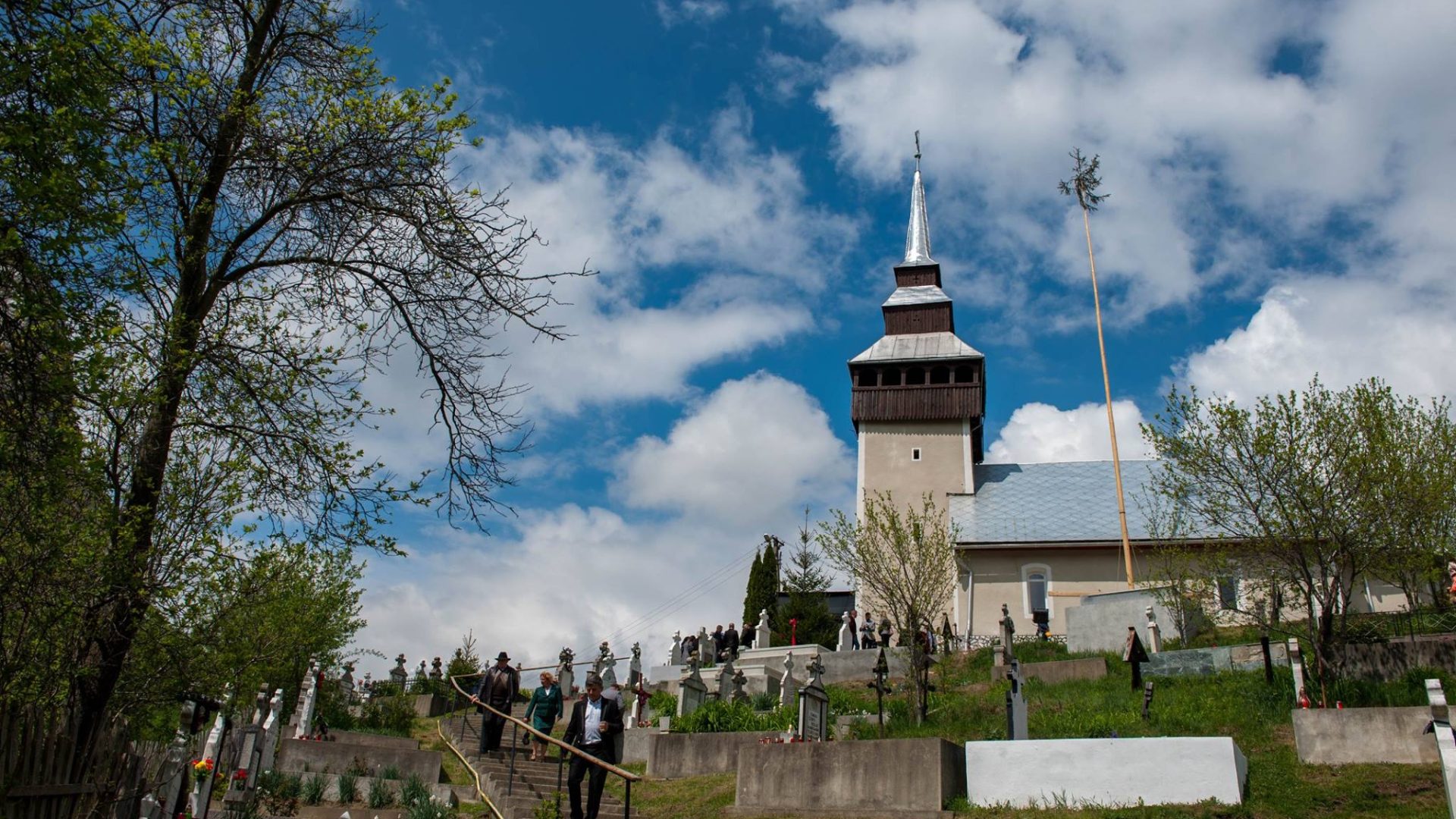 59051818_2152387371476498_844395531080826880_n