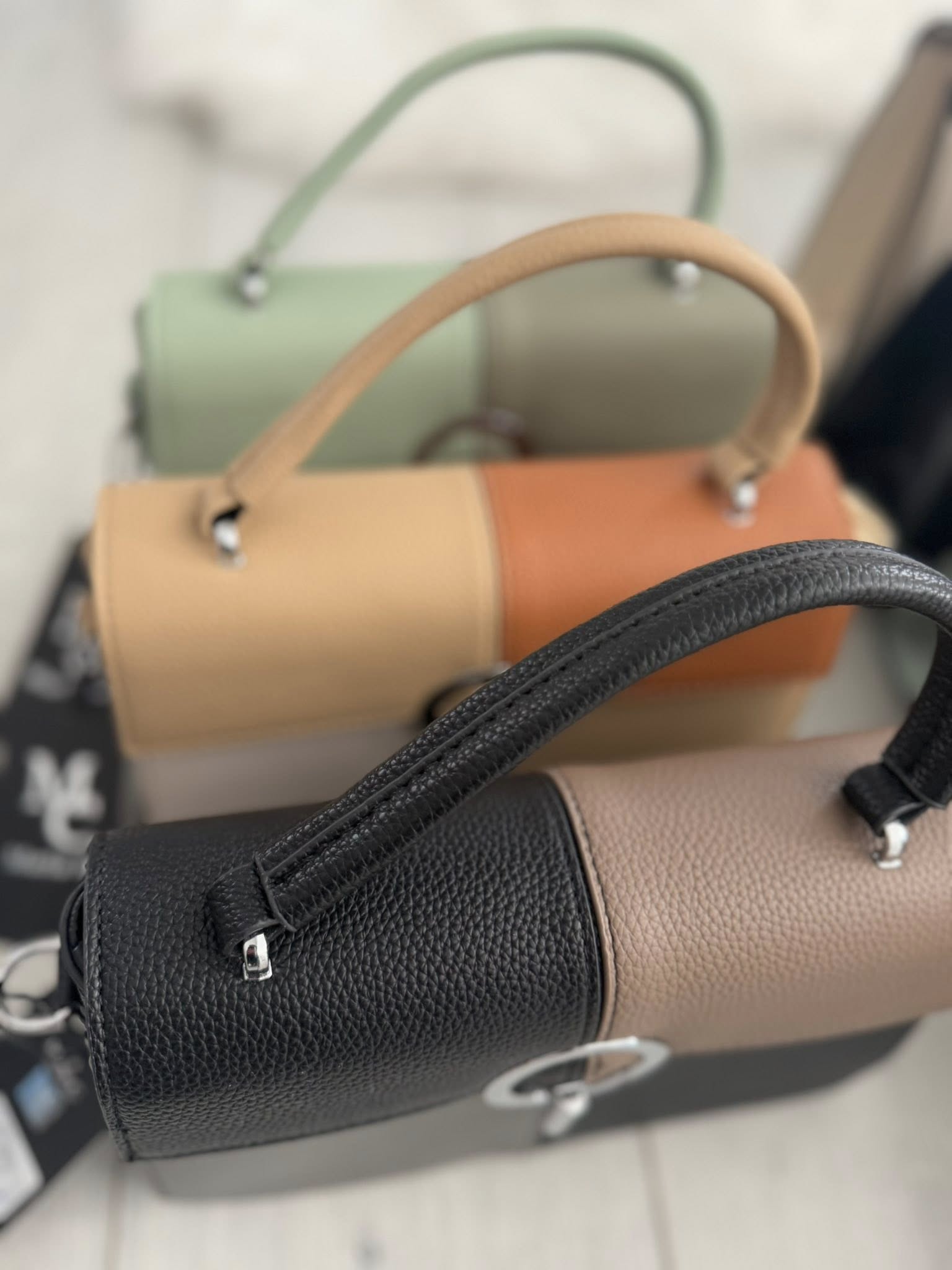 645954776_921355717148084_3476430643585751854_n