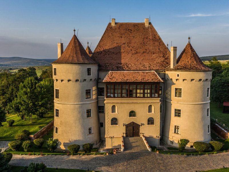castel-jidvei-1536×863-1