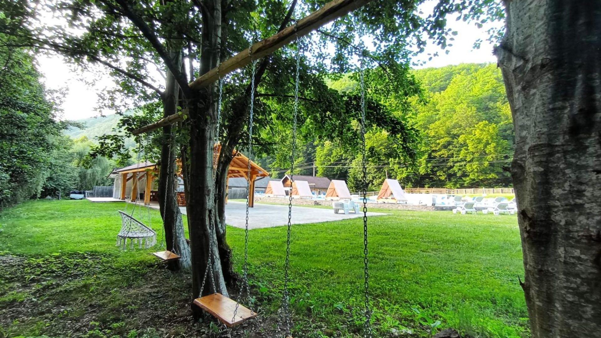 photo-pensiunea-poarta-raiului-cugir-3